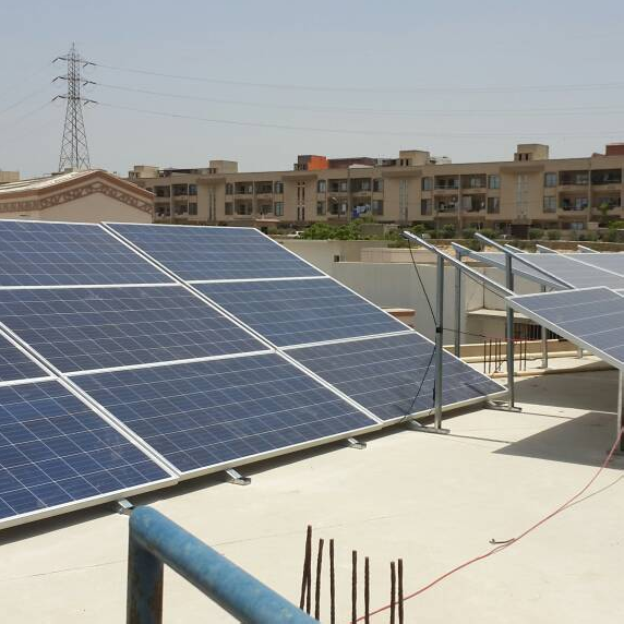 Sistema solar híbrido 6kw en Pakistán para uso residencial