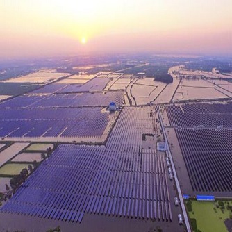 la estación de energía solar complementaria conectada a la red de agua solar solar más grande del mundo puesta en funcionamiento y redujo las emisiones de dióxido de carbono en 4,66 millones de toneladas
