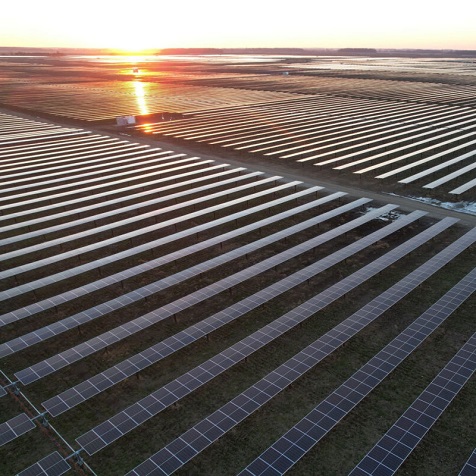 El mayor complejo solar de Ohio activa su primera fase
        