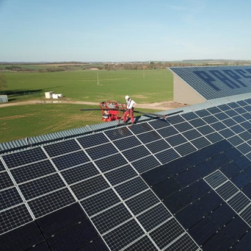 enfriar paneles fotovoltaicos con agua